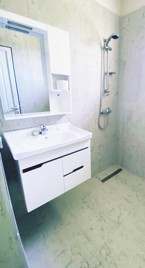 Lemons&Olives Rooms Химара Экстерьер фото